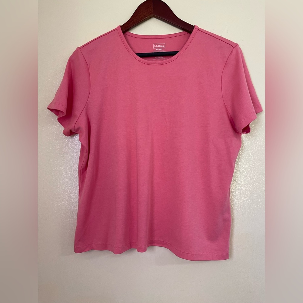 LL BEAN Petite X-large T-shirt 100% Supima cotton Pink